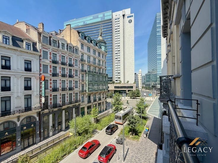 Mixed building with high potential: Commercial space on 3 le