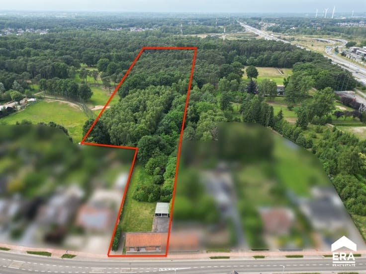 Semi-detached home on spacious plot in Lummen
