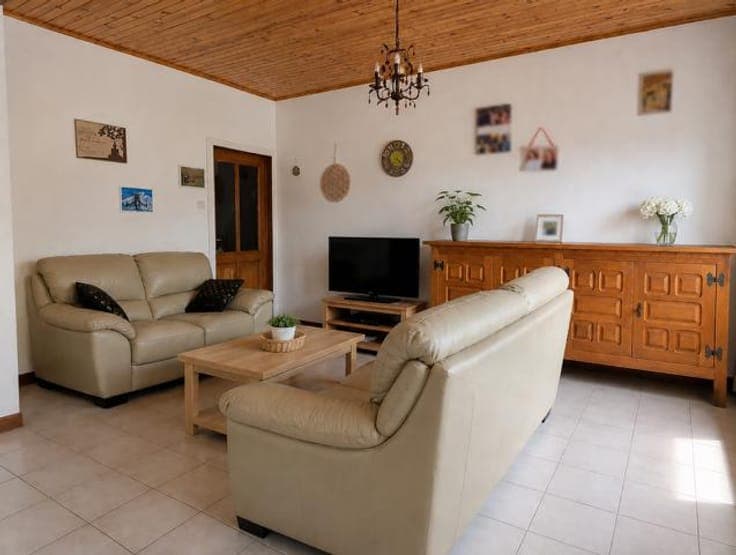 Maison avec garage et 3 chambres à vendre à Joncret