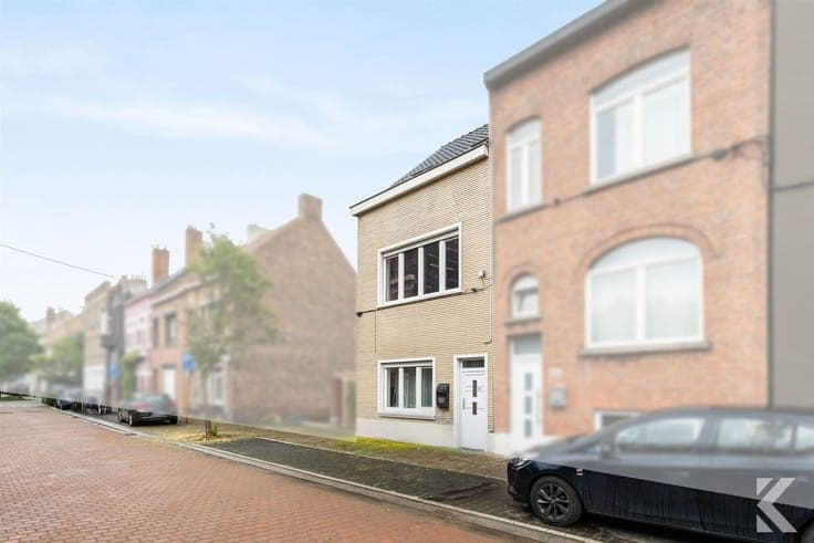 Fully renovated home with 3 bedrooms, 2 bathrooms, and a sun