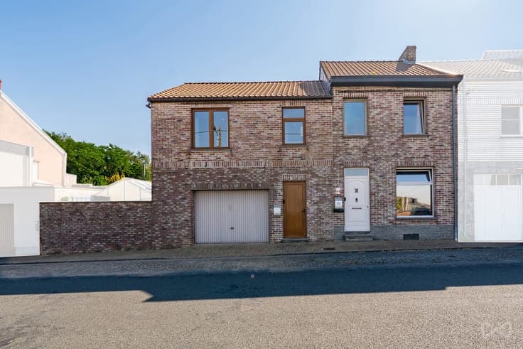 House in Mont-sur-Marchienne