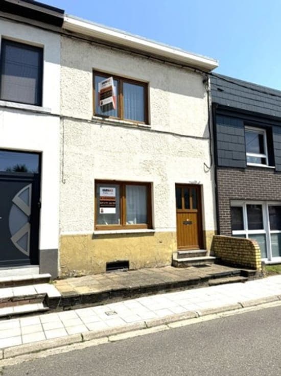MAISON FAMILIALE– 4 CHAMBRES, GARAGE ET JARDIN