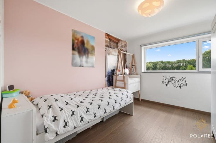 Energy-efficient living with space, tranquility, and vision