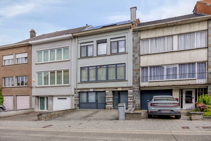 Bel-etage house with 4 bedrooms and garden in Dilbeek