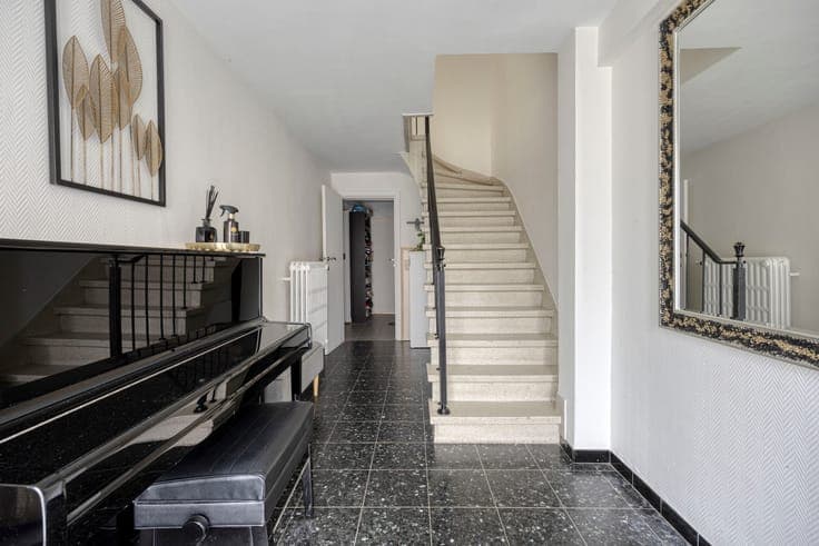 Bel-etage house with 4 bedrooms and garden in Dilbeek