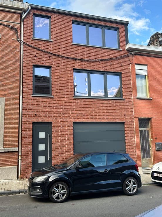 Agréable maison 2 façades avec jardin
