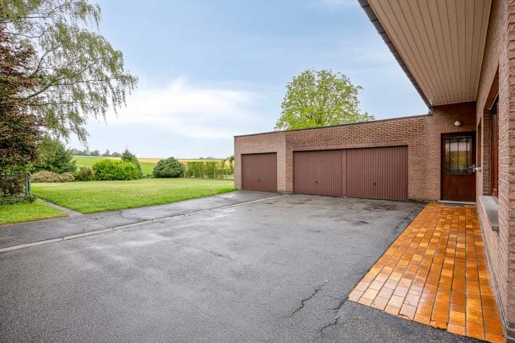 Bright, spacious family home with potential in Bierbeek.