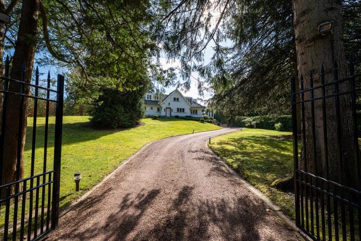 FAUBOURG: Stunning 4BR villa / 3BA / pool
