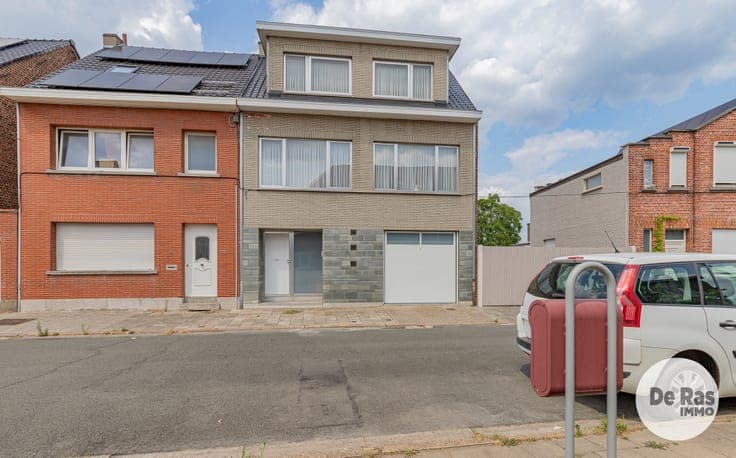 HOFSTADE - Ruime bel-etage met 4 slpks, garage en tuin!