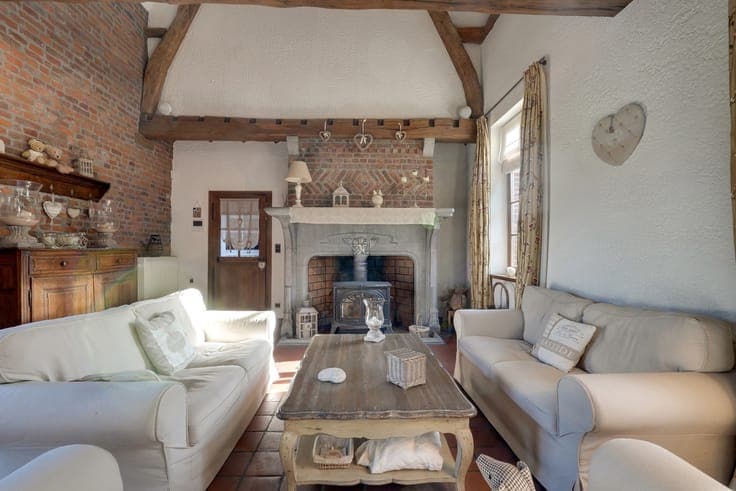 Renovated 17th-century farmhouse set on a 3,700 sqm plot