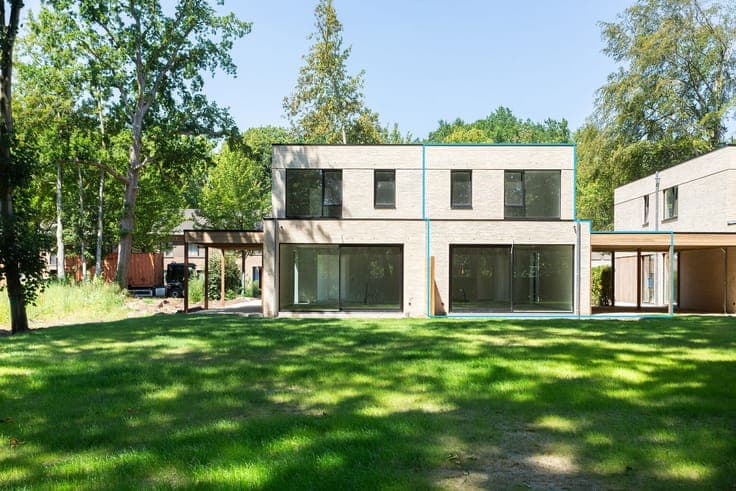 Stylish new-build home with south-facing garden in Brasschaa