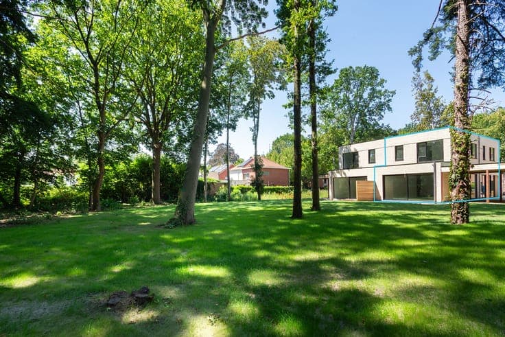 Stylish new-build home with south-facing garden in Brasschaa