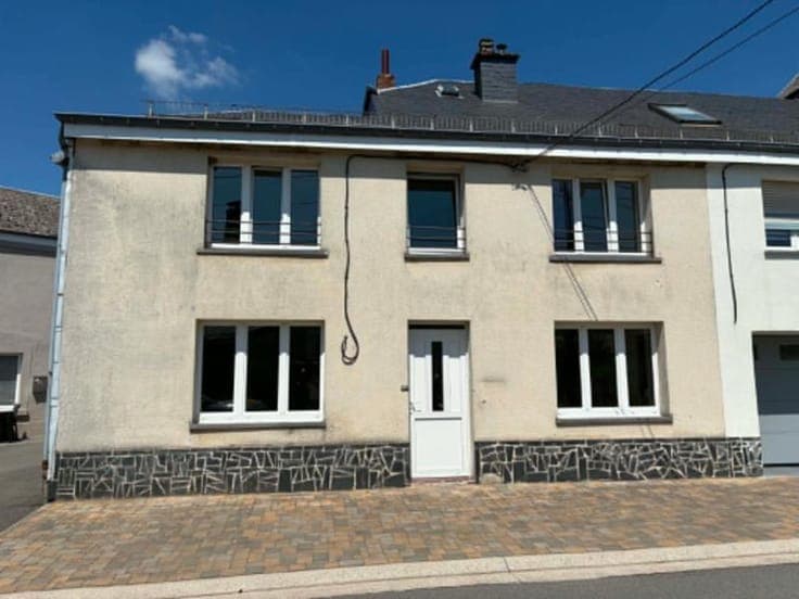 House in Léglise
