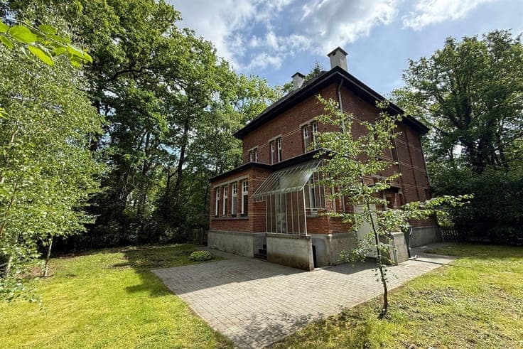 Characterful house in a quiet location