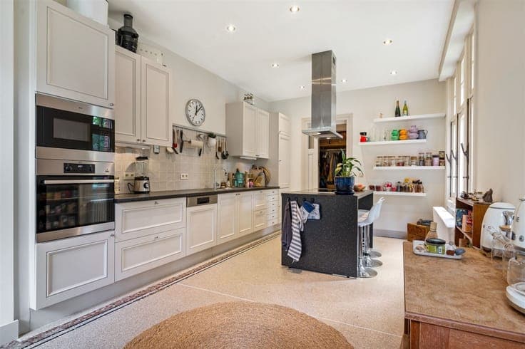 Characterful house in a quiet location