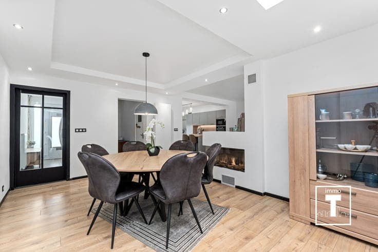 Gerenoveerd gebouw met 2 appartementen!