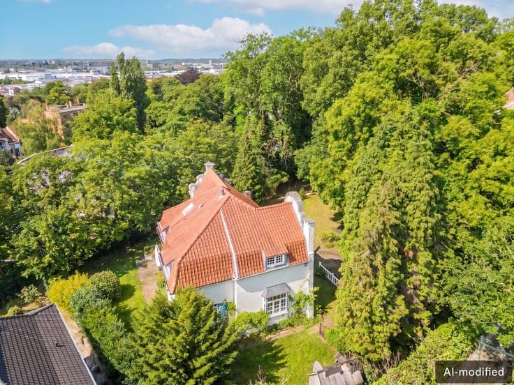 Historical villa in Uccle – Period charm, stunning garden