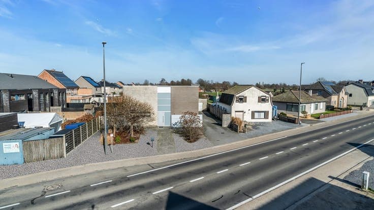 Trendy gezinswoning met open leefruimte, 4 slaapkamers en...