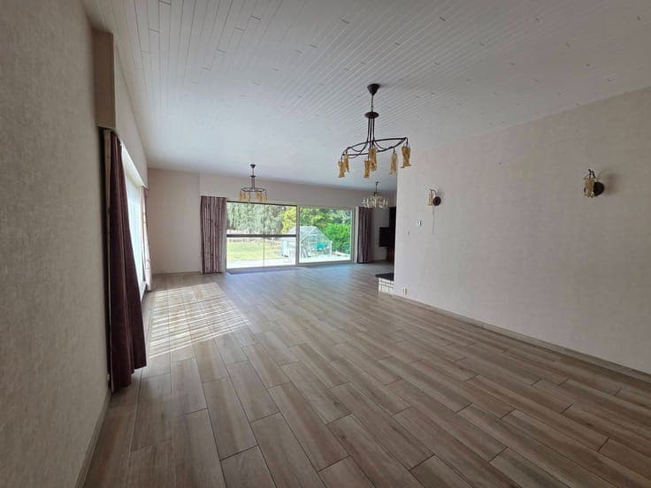 Stately bungalow in a dead-end street in Melsbroek.