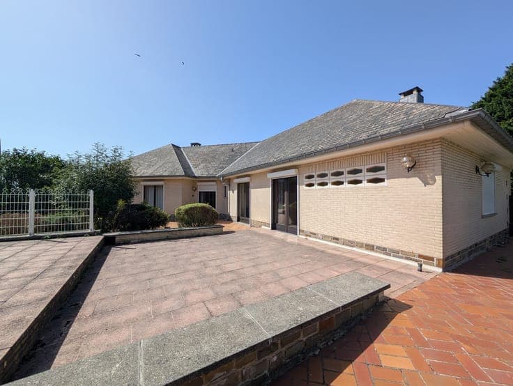 Villa plain pied sur près de 20 ares avec 4 chambres