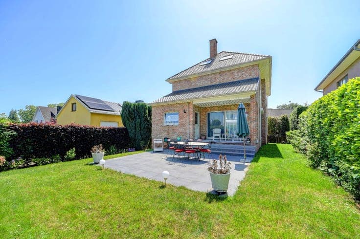 Villa from 2004 for sale with good rental yield in Tervuren