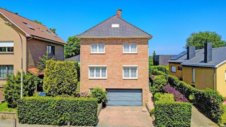 Villa from 2004 for sale with good rental yield in Tervuren
