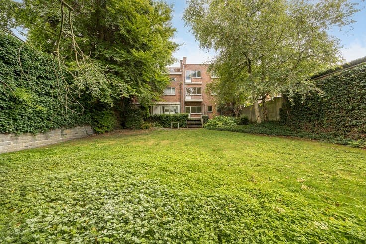 Home 280m², 5 Beds, 500 m² Garden & Double Garage