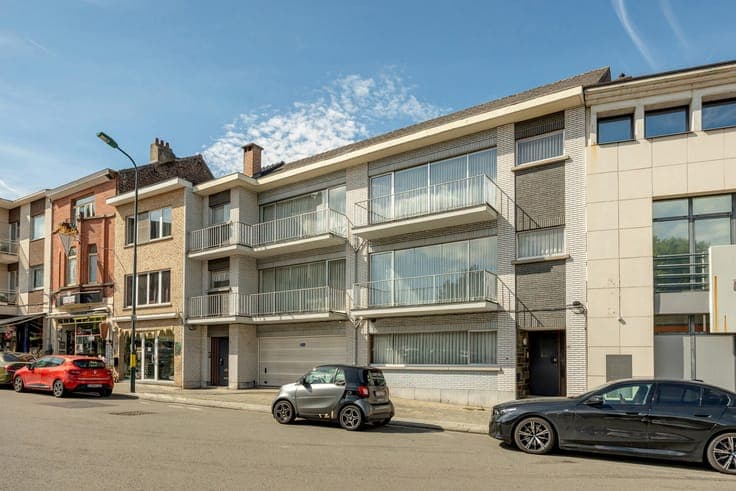 Home 280m², 5 Beds, 500 m² Garden & Double Garage