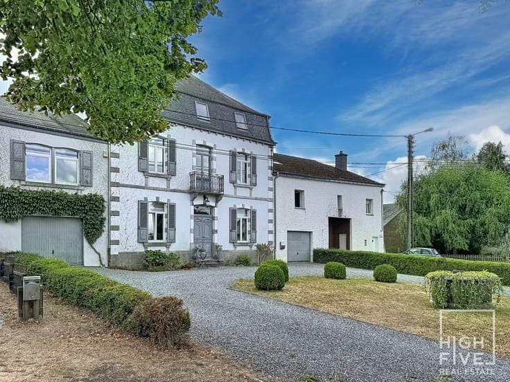 House in Chiny