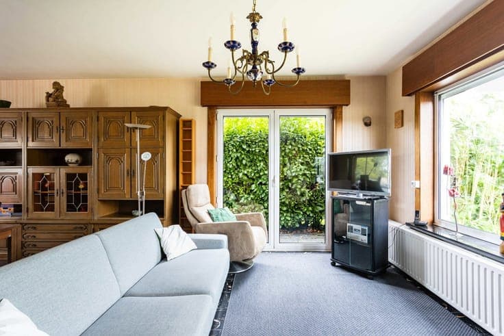 Detached home with character and open views