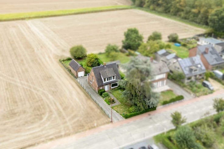 Detached home with character and open views