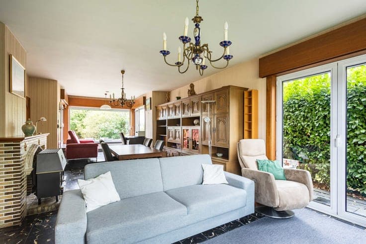 Detached home with character and open views