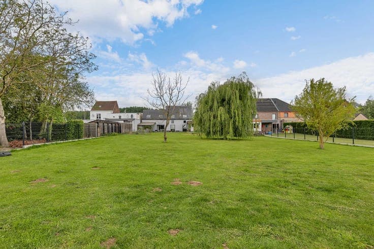 House in Roosdaal