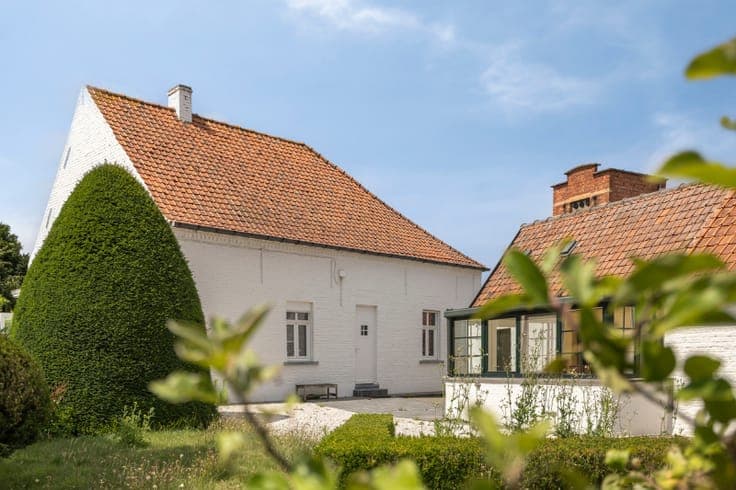 Charmante cottage met bijgebouw op een goede locatie in O...