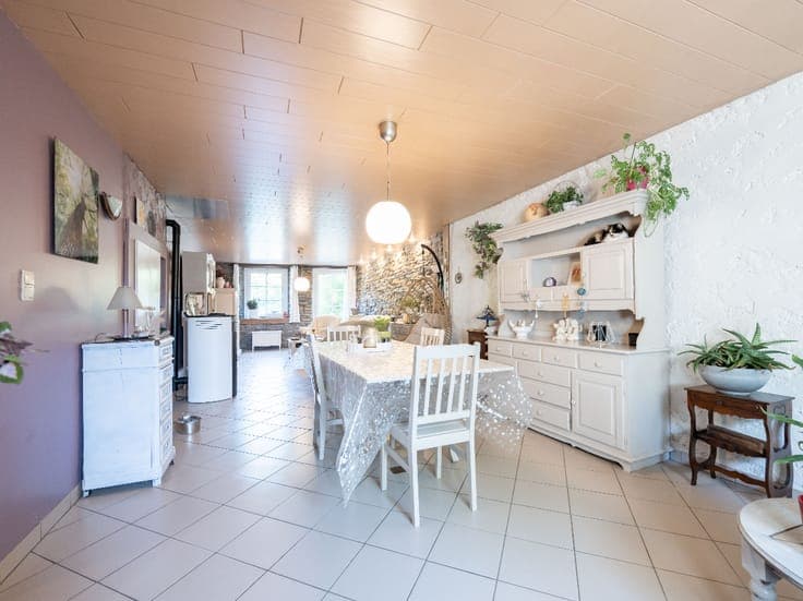 4-Bedroom House in Marbehan