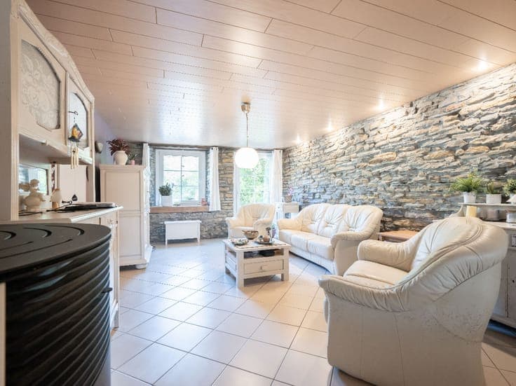 4-Bedroom House in Marbehan