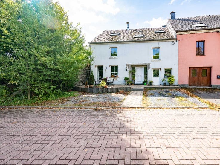 4-Bedroom House in Marbehan