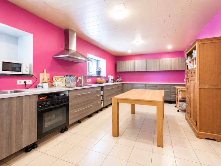 4-Bedroom House in Marbehan