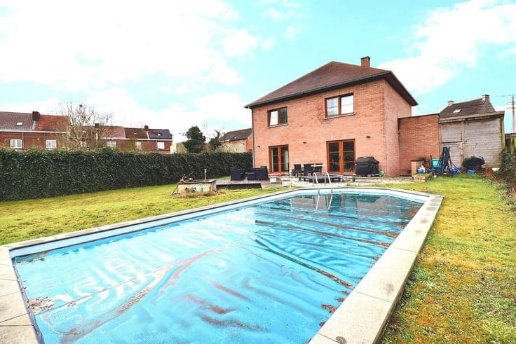 House in Monceau-sur-Sambre