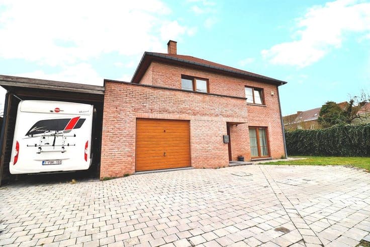 House in Monceau-sur-Sambre
