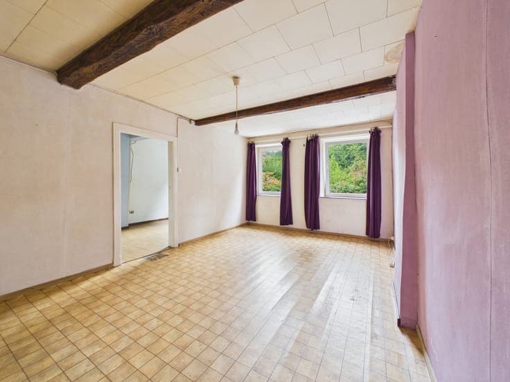 FLÉMALLE – House to renovate, great potential