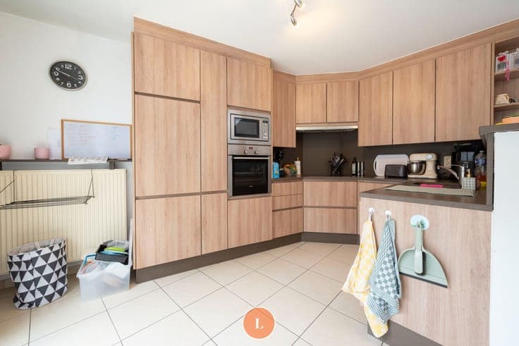 Instapklare woning met 3 slaapkamers en garage.