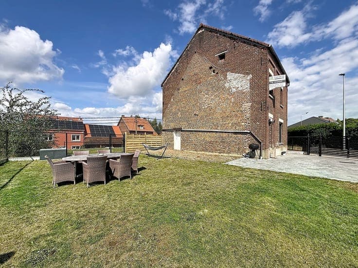 Gerenoveerde woning (2019), 2 slpks, zolder, opp 3a 03ca