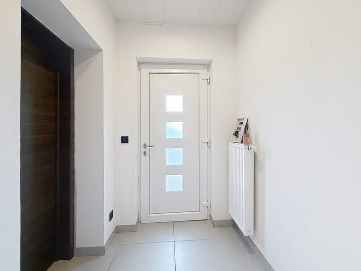 Gerenoveerde woning (2019), 2 slpks, zolder, opp 3a 03ca