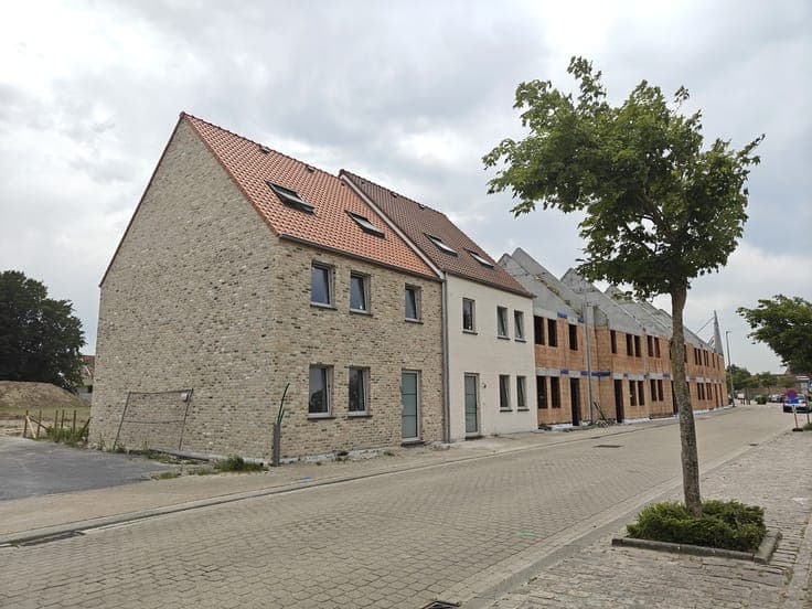 BEAUVOORDE: Woonomgeving De Lelie: 18 nieuwbouwwoningen i...