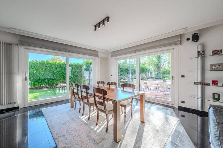 Beautiful 5 bedroom villa for sale in Nieuwpoort.