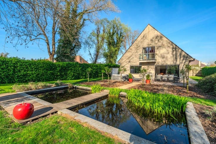 Beautiful 5 bedroom villa for sale in Nieuwpoort.