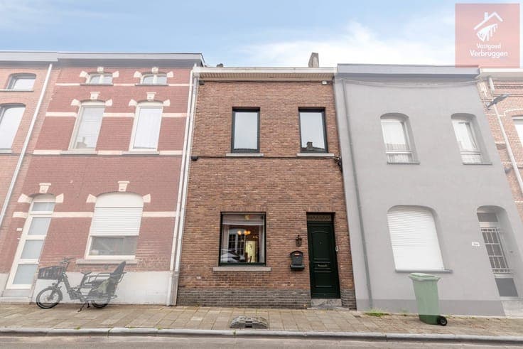 Ruime gezinswoning met 4 slaapkamers en grote tuin