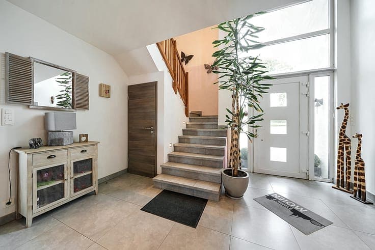 Recent 4-Bedroom Home Near Luxembourg