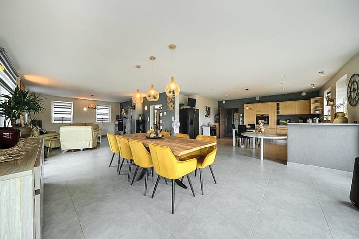 Recent 4-Bedroom Home Near Luxembourg